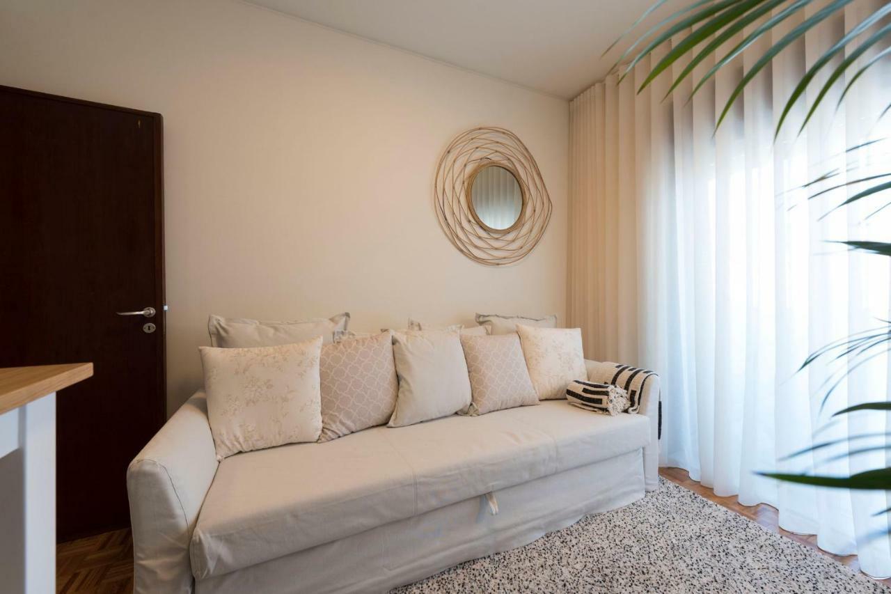 Lovelystay - Genuine Bonfim Balcony Flat Porto Ngoại thất bức ảnh